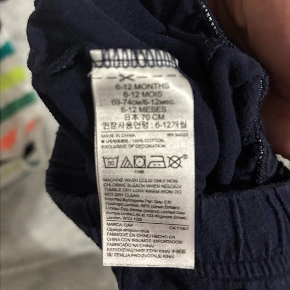Baby Gap Striped Baby Onesie and Navy Shorts Set, 6-12 mos